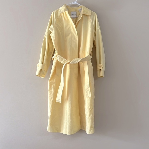 Madewell Belted Yellow Spring Trench Coat in Candlelight - Picture 5 of 11